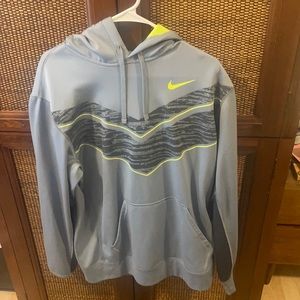Nike thermafit hoodie (new)